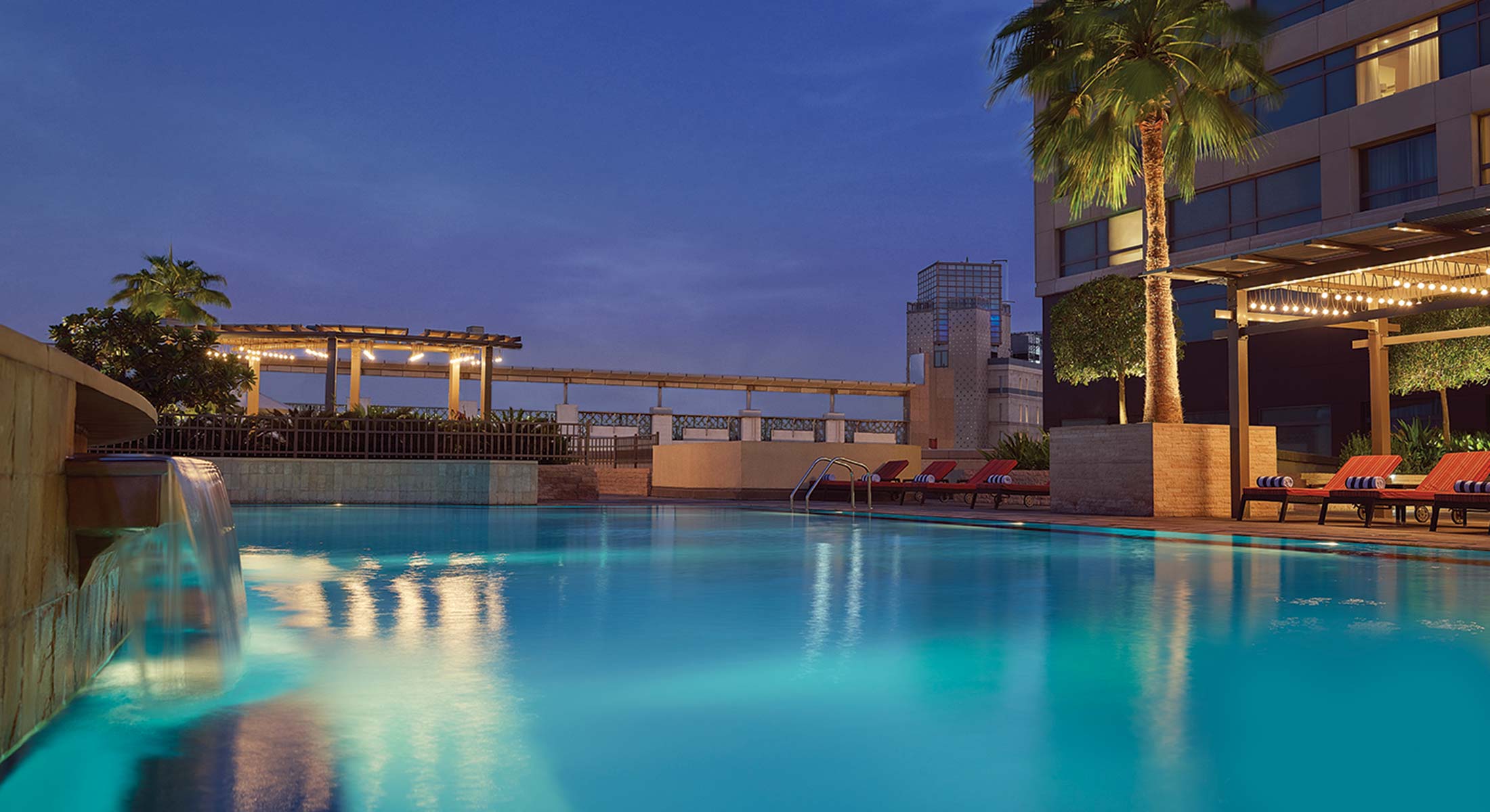 hotel-pool11-2