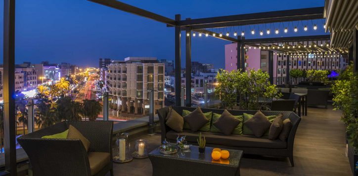 swissotel-al-ghurair-b1p8-liwan-terrace-1751-2-2