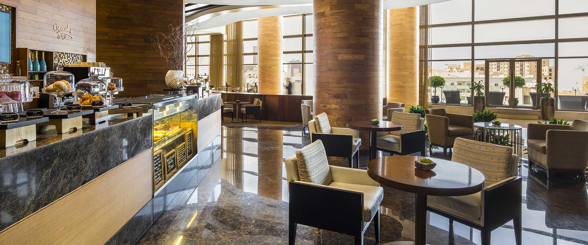 swissotel-al-ghurair-b1p8-yasmin-lounge-wide-64-2-2