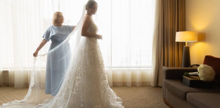 hb1p8-bride-mother-3-min-2