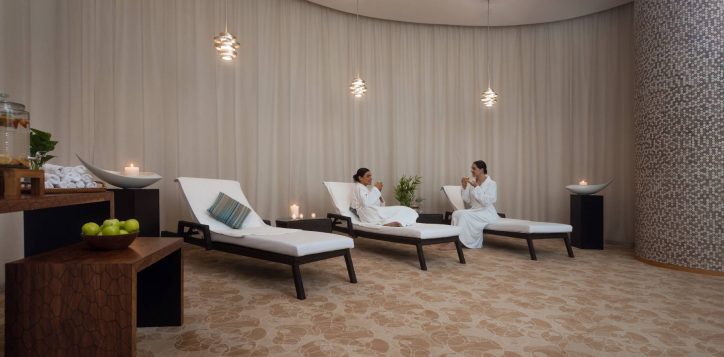 women-in-relaxation-area_swissotel-spa-4
