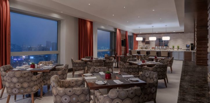 h1p8_executive_lounge_night-2