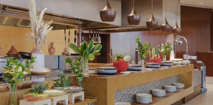 h1p8_restaurant_with_lunch_buffet_setup_hot_station_3-2