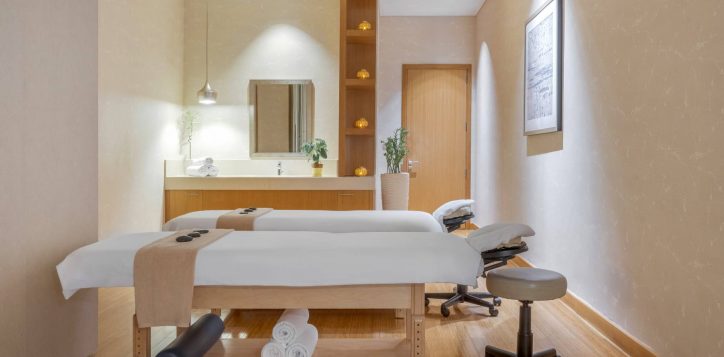h1p8_spa_treatment_couple_room-2